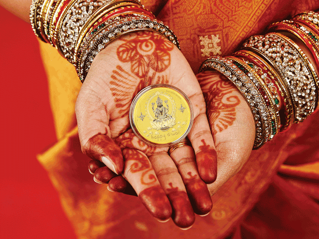 2022 Diwali 1ozSilver Coin Hands3 Mood 640x480